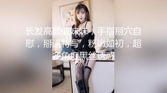 为满足男友的特殊癖好，少妇被两个大屌黑人狠狠操弄