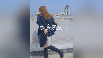 【新片速遞】 骚妻穿着诱人的粉色着衣❤️露脸和哥哥无套操逼、骚~骚~骚！[170M/MP4/05:01]