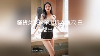 母子乱伦，骚逼妈妈骚话连篇，拍我屁股儿子，就像妈妈小时候打你一样，操死妈妈，这样妈妈好舒服，刺激对白