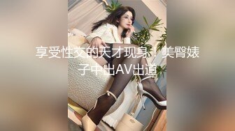 [MP4/ 909M] 带着眼镜巨乳妹子居家自慰，掰开骚穴给狼友们看看寥寥骚