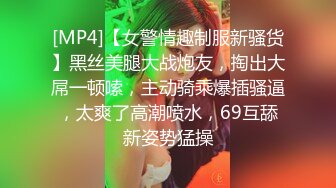 帅哥林间摸屌,引来小奶狗们的一起3p 上集