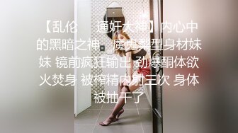 小骚妇吃着鸡巴起来真陶醉