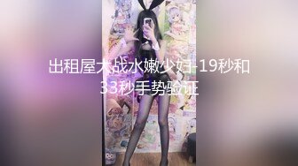 约会木瓜奶主播少妇，蓝色美甲做得很精致，砸钱约她到家里吃大鸡巴，口爆射她嘴里！