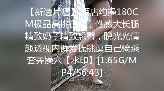 熟女母狗在家自己玩拳交